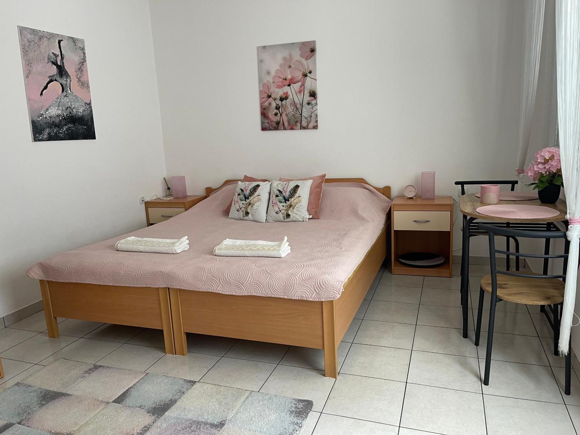 Rab Island Apartmets - Palit Rab Town Eksteriør bilde