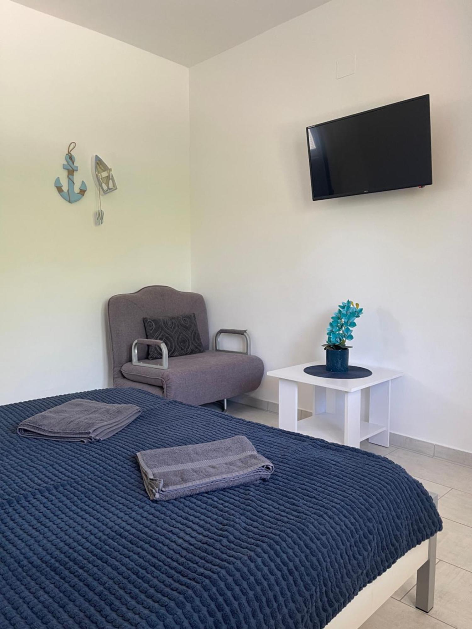 Rab Island Apartmets - Palit Rab Town Eksteriør bilde