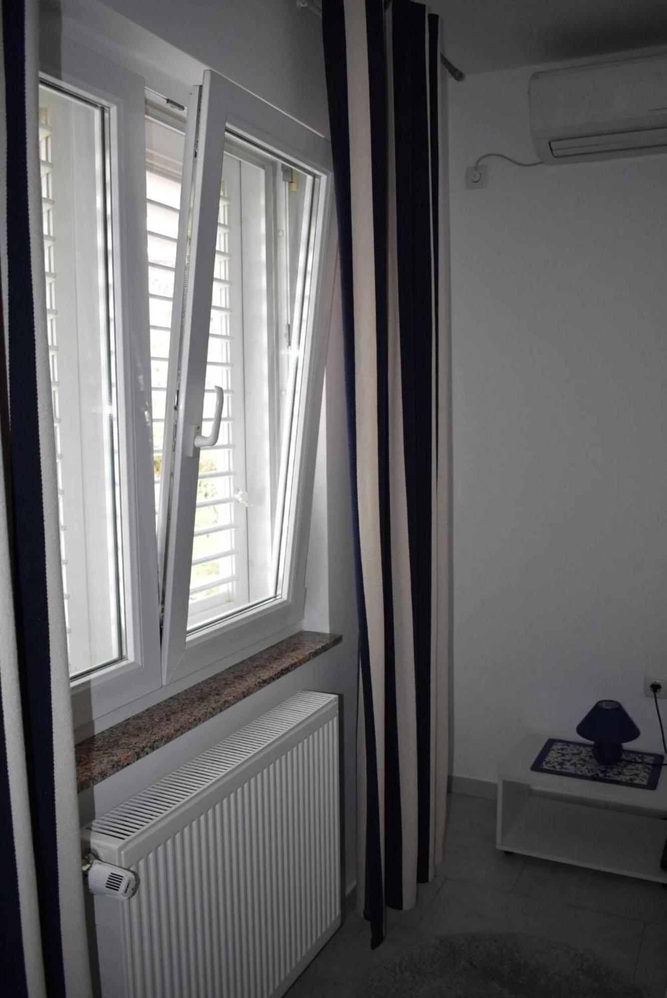 Rab Island Apartmets - Palit Rab Town Eksteriør bilde